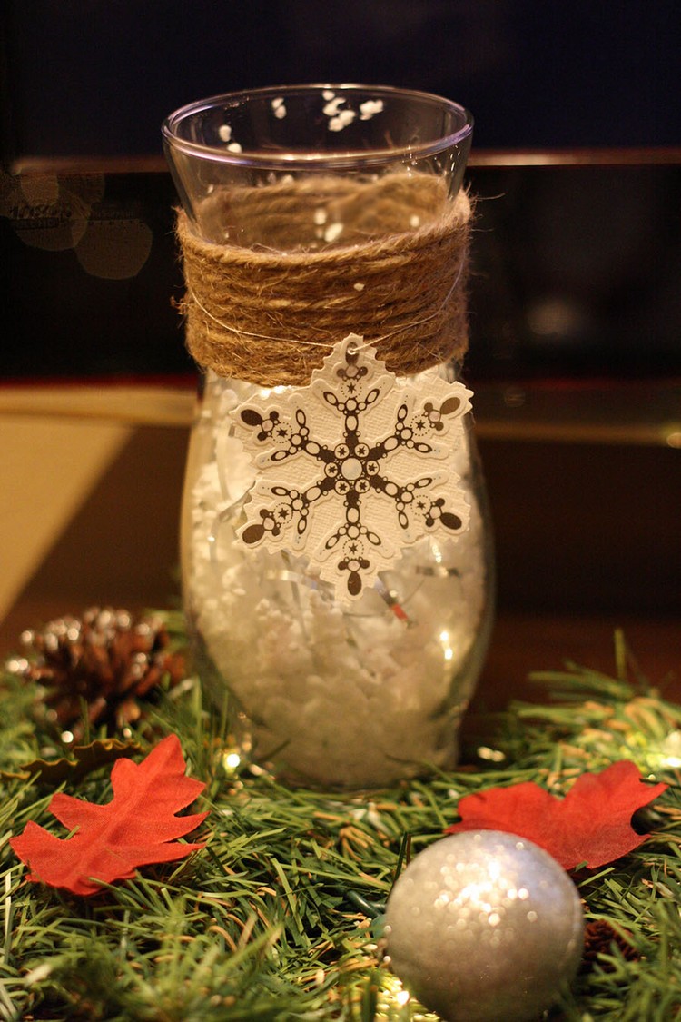 bricolage de Noël papier-vase-feuilles-automanales-boule