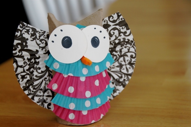 bricolage pour enfants hiboux rouleaux caissettes cupcakes motifs