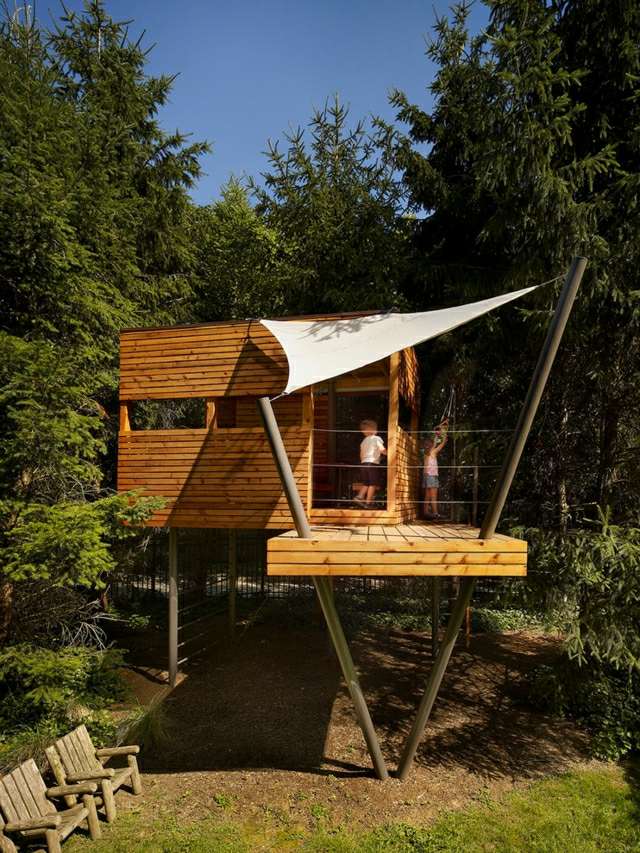 cabane-design-arbres-jardin-terrase-garde-corps-cable