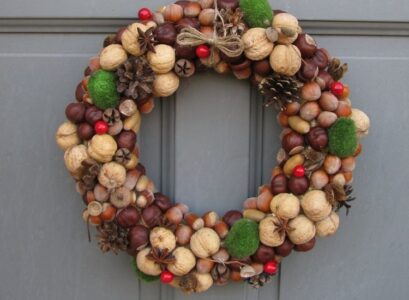 couronne-de-porte-automne-noix-glands-noix