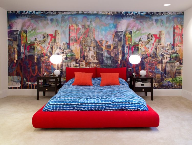 deco-chambre-ado-grand-lit-rouge-coussins-papier-peint