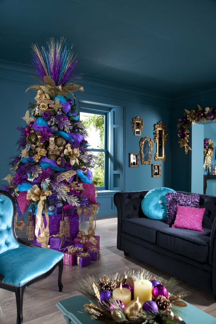 decoration-Noel-interieur-accents-style-victorien-arbre-noel-rubans-lilas-bleu-couronne-bougies décoration de Noël intérieur