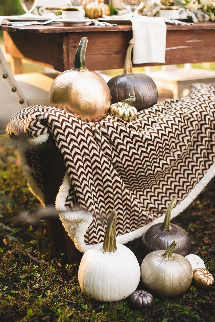 Décoration d'automne pour canapé Wanky Lot de 4 housses de coussin en forme de feuille d'érable et de citrouille Motif feuille d'érable