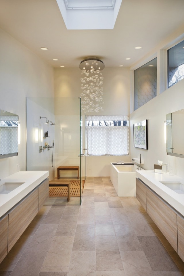 déco-scandinave salle de bains touches bois clair suspension bulles