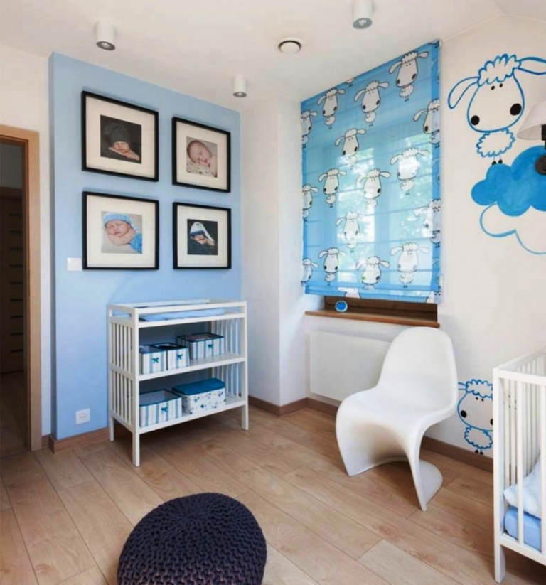 décoration-intérieur-blanche-bleue-chambre-bébé-garçon
