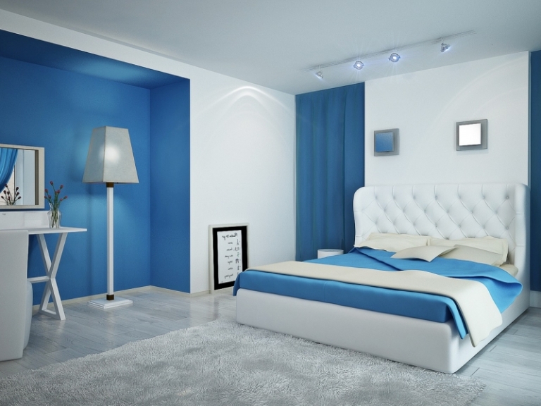 décoration-intérieur-tête-lit-capitonnée-blanche-accents-bleus