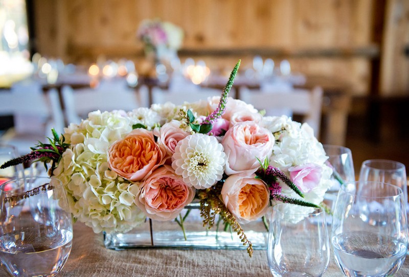 décoration-mariage-automne-hortensia-dahlia-renoncule