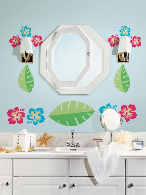 décoration murale florale meuble salle de bain blanc