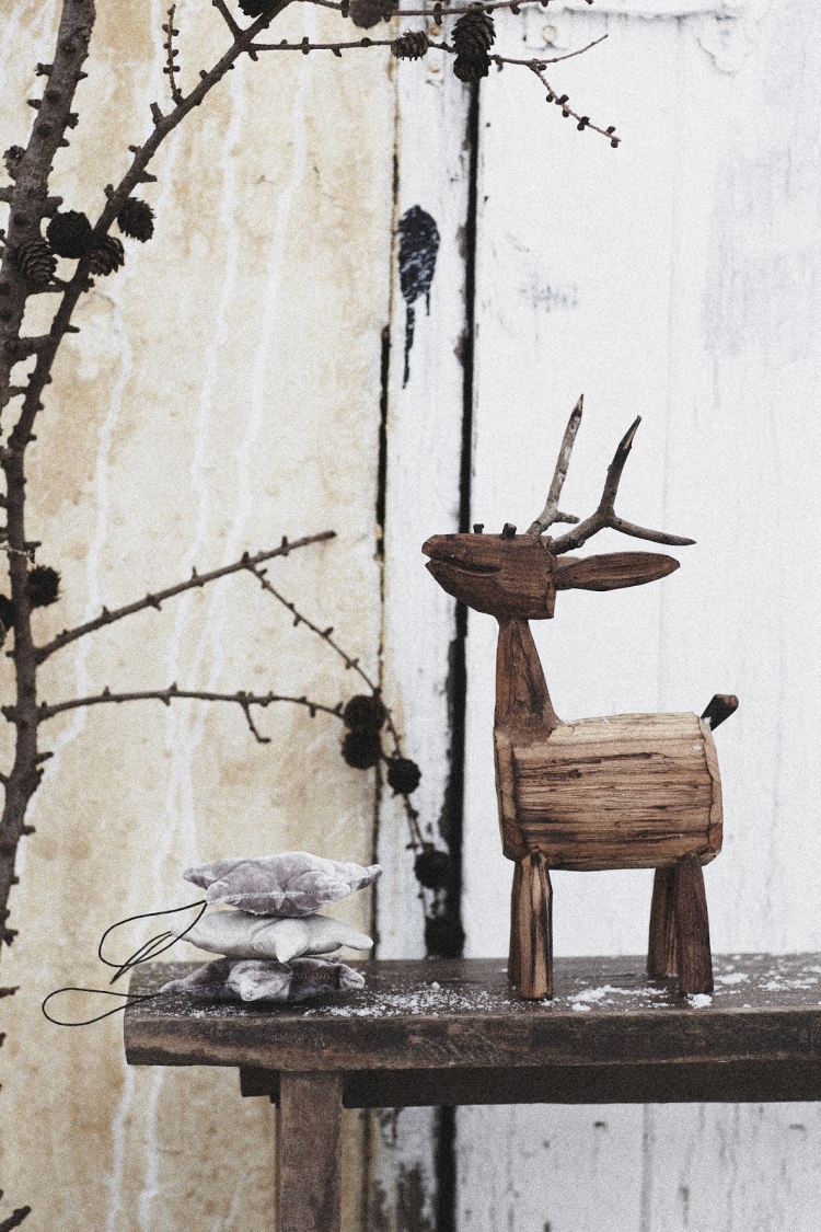 décoration-scandinave Noël originale renne bois recyclé