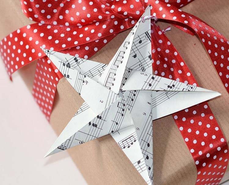 emballage-cadeaux-original-étoile-origami-Noël-partition