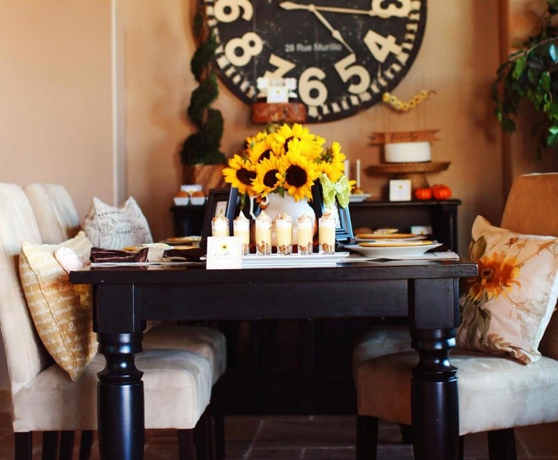 fleur-tournesol-déco-vintage-romantique-bouquet-tournesols-table-manger