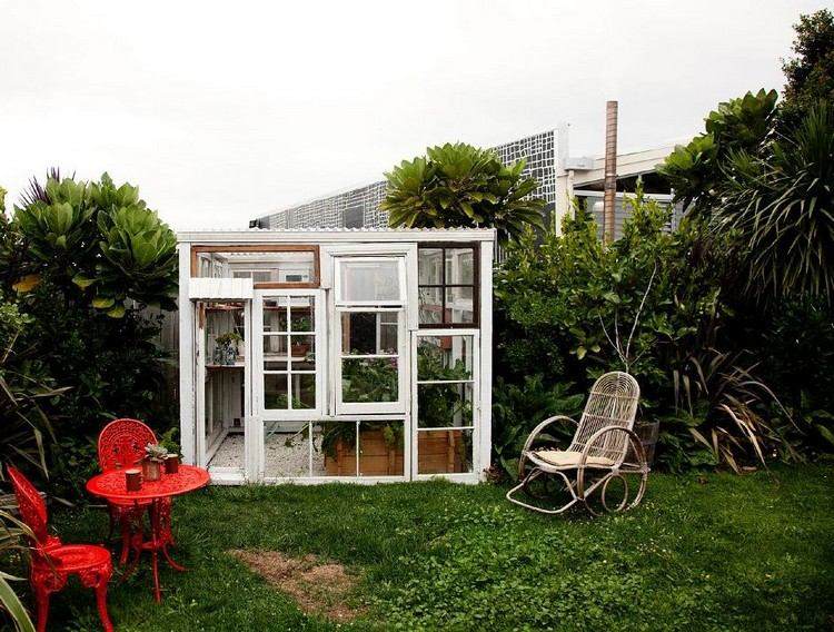 55 idées déco jardin – réutiliser les vieilles portes et fenêtres Jardin Serre Créatif