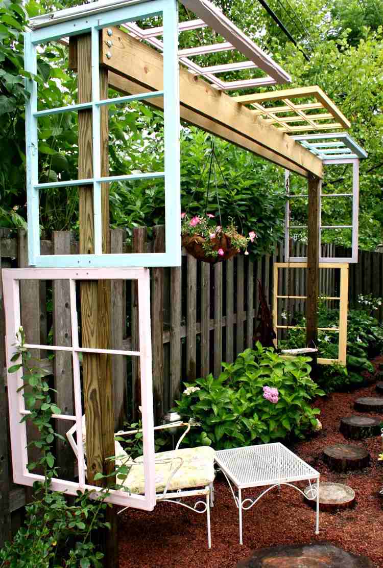 55 idées déco jardin – réutiliser les vieilles portes et fenêtres