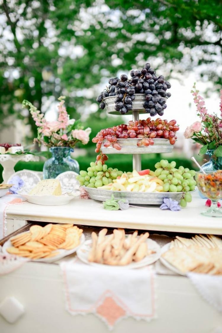idée buffet desserts organisation-mariage plein air