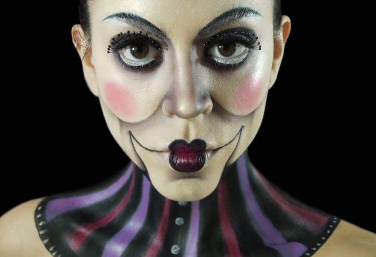 idée halloween maquillage femme poupée en bois
