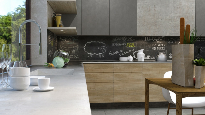 mur-beton-cuisine-vrédence-peinture-ardoise-plan-travail-gris-cliair-armoires-table-bois