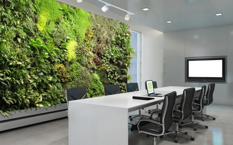 mur-végétal-intérieur-bureau-design-blanc-laqué-plafond-moderne