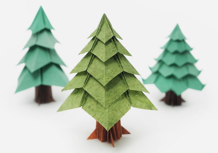 origami de Noël facile idée-sapins-papier-vert-tailles-formes