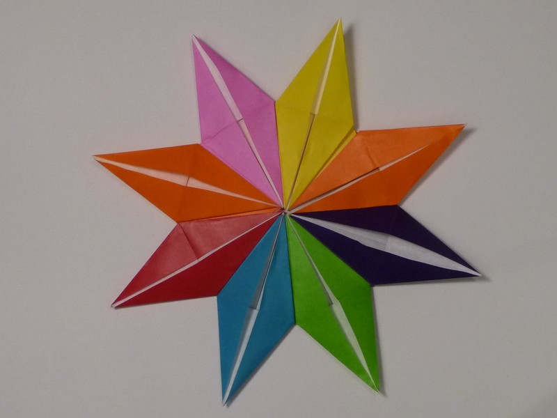 origami-facile-décorer-maison-pliage-papier-étoile
