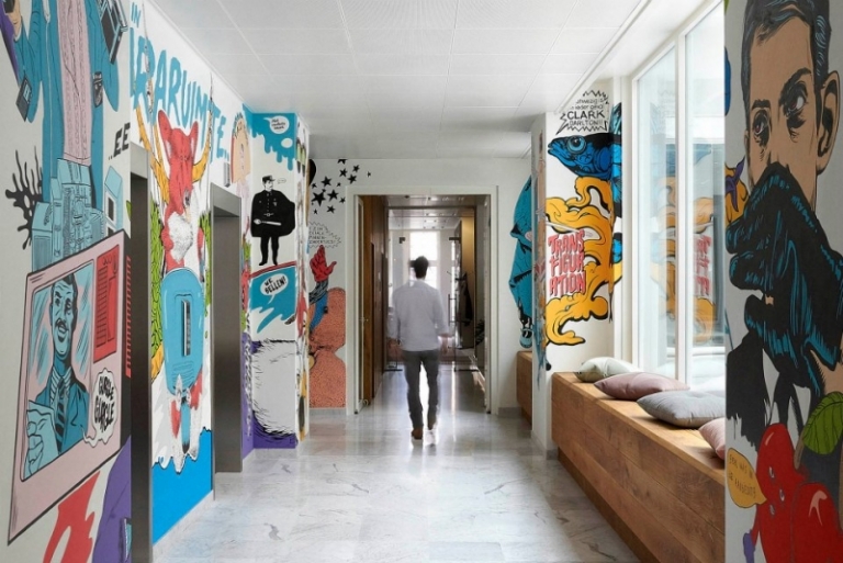 peinture-couloir artistique dessins pop-art bandes déssinées