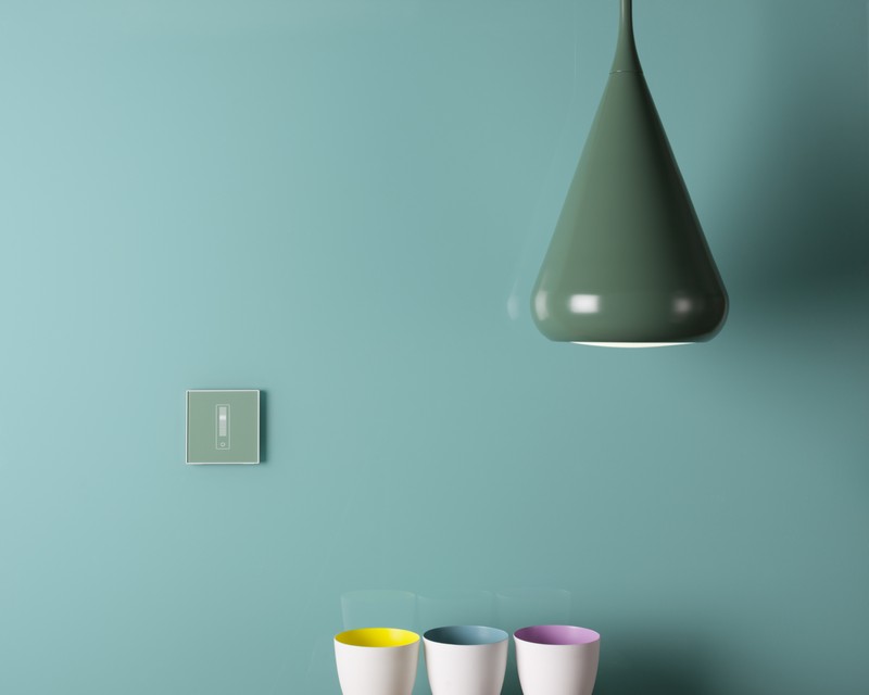 peinture-murale-turquoise-interrupteur-variateur-lumière-design