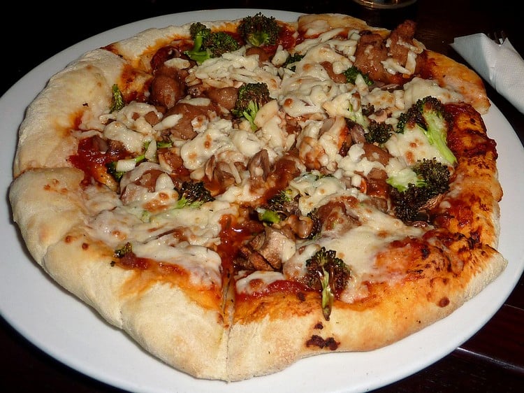 recettes végétariennes faciles pizza seitan champignons brocoli