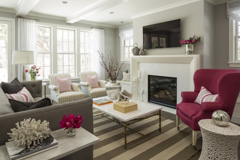 salon cottage chic fauteuil framboise couleur tendance 2015
