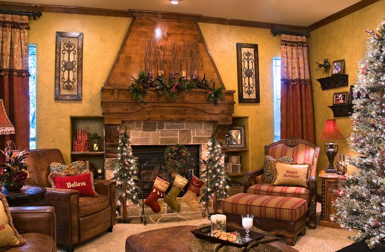 salon traditionnel décorations Noël classiques