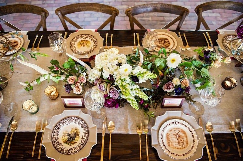 service-table-motifs-chasse-décoration-table-mariage-automnal