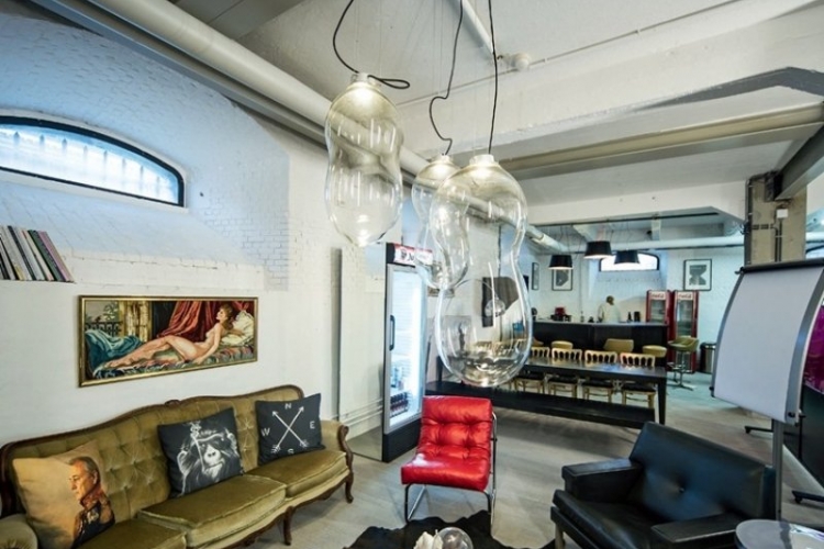 suspension-salon-Big-Bubble-verre-transparent-Alex-de-Witte