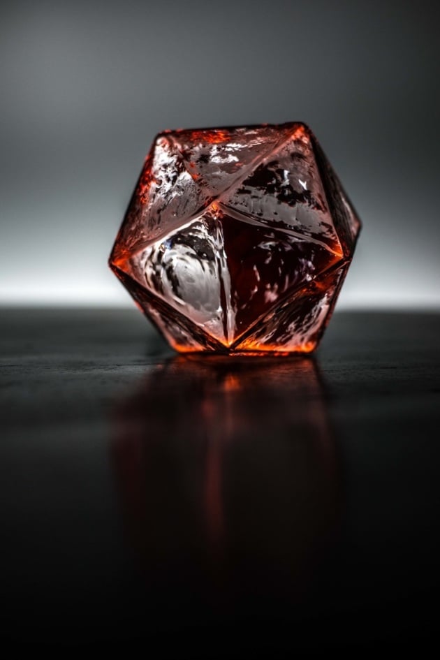 suspension-verre-souffle-Crystal-Wonderland-forme-icosaèdre-filigrane