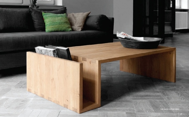 table-basse-bois-massif-design-épuré-rangement-canapé-gris-anthracite