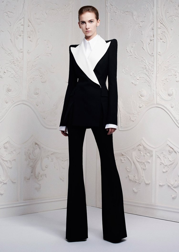tailleur-femme-noir-blanc-Armani-inspiré-mode-années-80