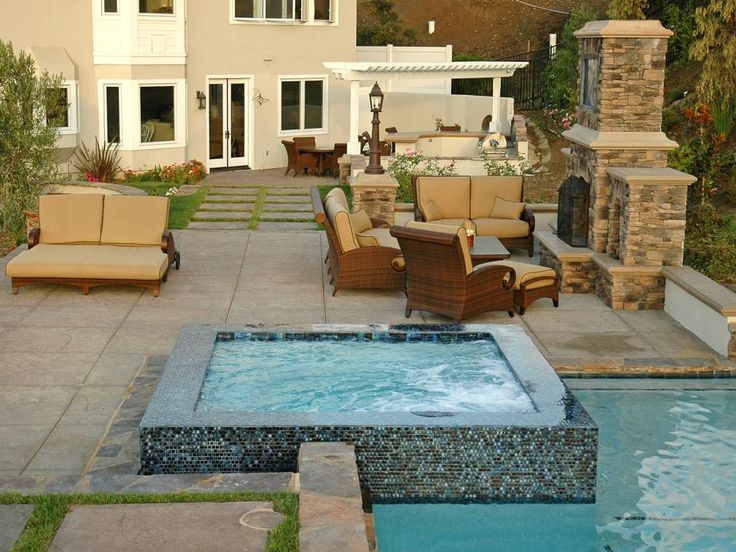 terrasse-jardin-cheminée-piscine-jacuzzi-extérieur-mosaique