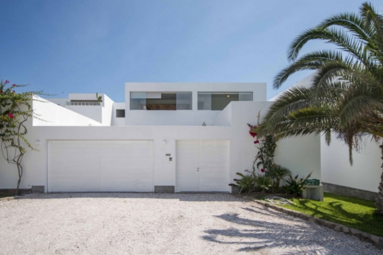 villa-bord-mer moderne maison Panda façade blanche