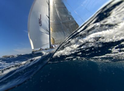 bateau-a-voile-ocean-vagues-voilier