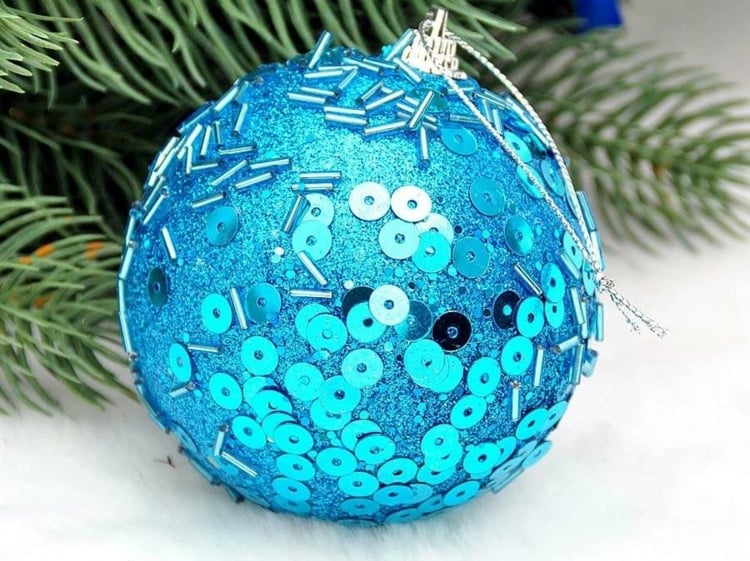 boule-Noel-decorer-paillettes-bleu-turquoise-glitter-rocailles-cylindriques