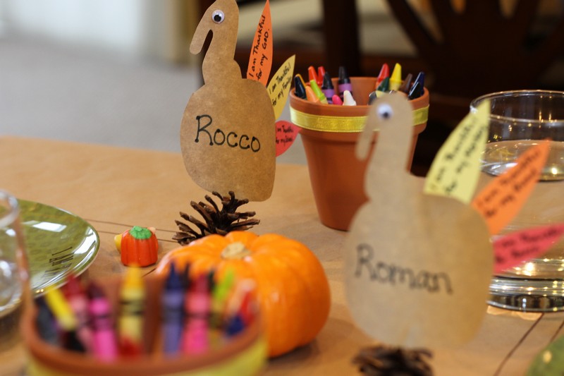 bricolage-enfants-automne-marque-place-DIY-dindes-papier-construction-messages-remerciement