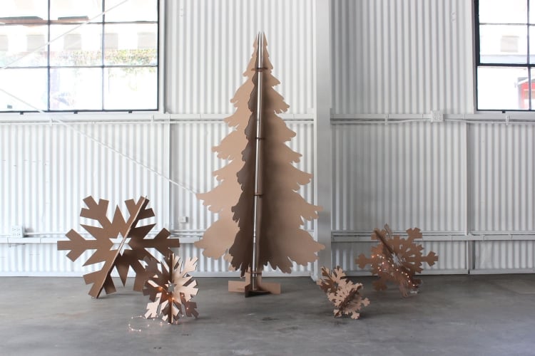 bricolages-Noel-materiaux-recycles-flocons-neige-sapin-3d-carton bricolages de Noël