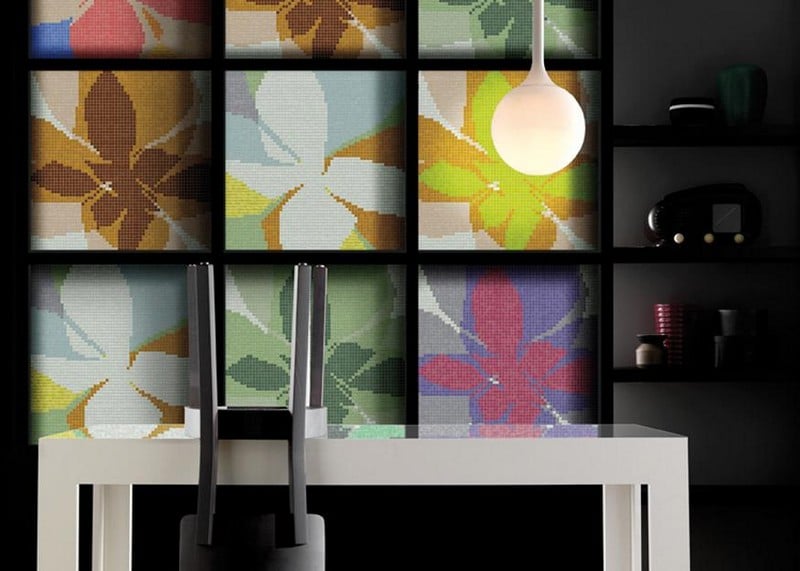 carrelage-mosaique-cuisine-moderne-motifs-floraux-colorés