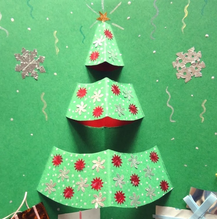 carte-pop-up-Noel-arbre-noel-papier-vert-flocons-neige-papier-pailleté