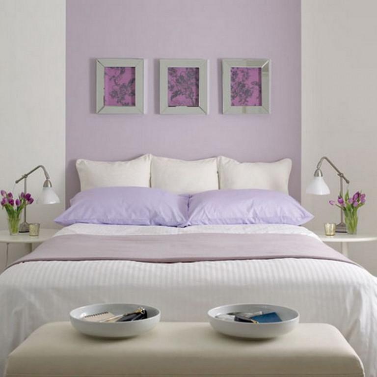 chambre coucher blanche taies oreillers couleur-lilas