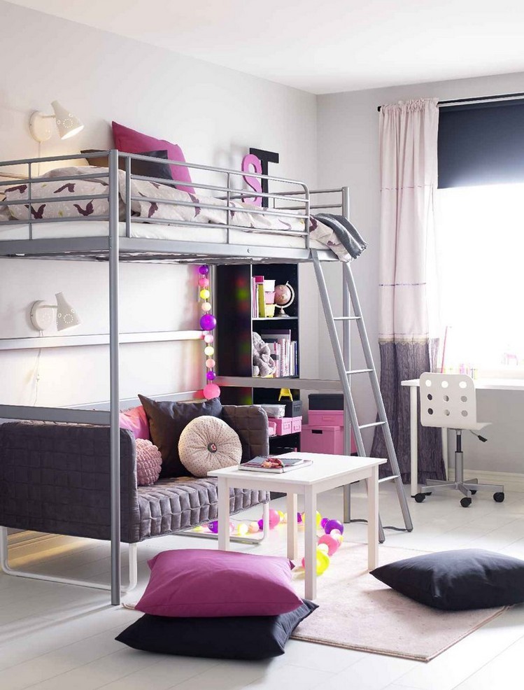 chambre-enfant-petit-espace-lits-superposes-coussins