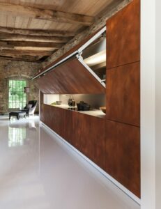 cuisine haut de gamme allemande plan-travail-évier-plaques-cachés