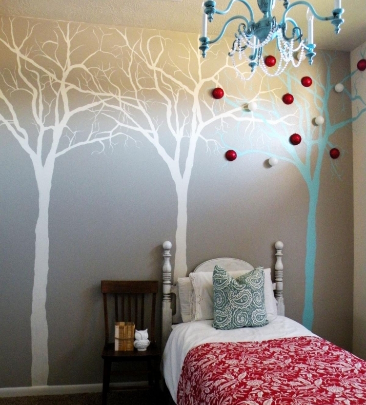 déco murale chambre-adulte-idee-diy-arbre-peinture-grise-lit-coussins-suspension-design