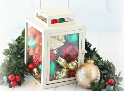 decoration-de-noel-lanternes-guirlande-feuillage