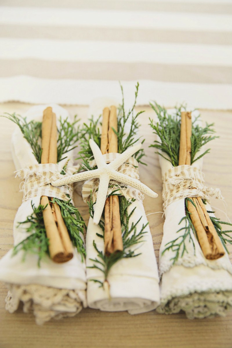 décoration de Noël rond-serviette-etoile-mer-table