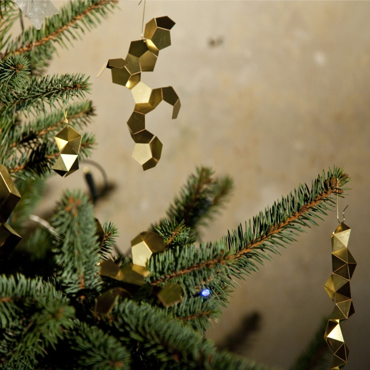 décoration Noël fabriquer figures 3D papier doré
