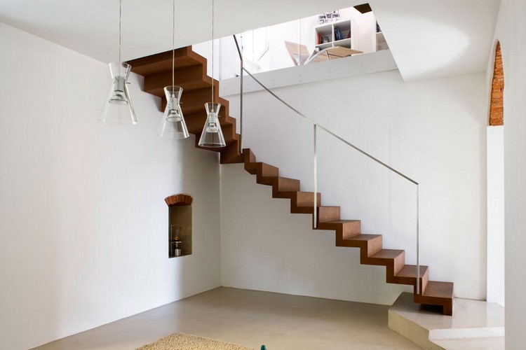 escalier intérieur tournant marches acier corten-rampe-inox