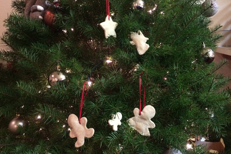 figurine-noel-pate-sel-bonhommes-neige-etoiles-anges-boules-noel